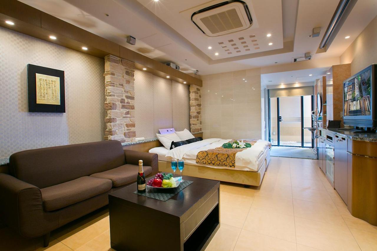 Hotel Axis -アクシス- (Adults Only) أوساكا المظهر الخارجي الصورة
