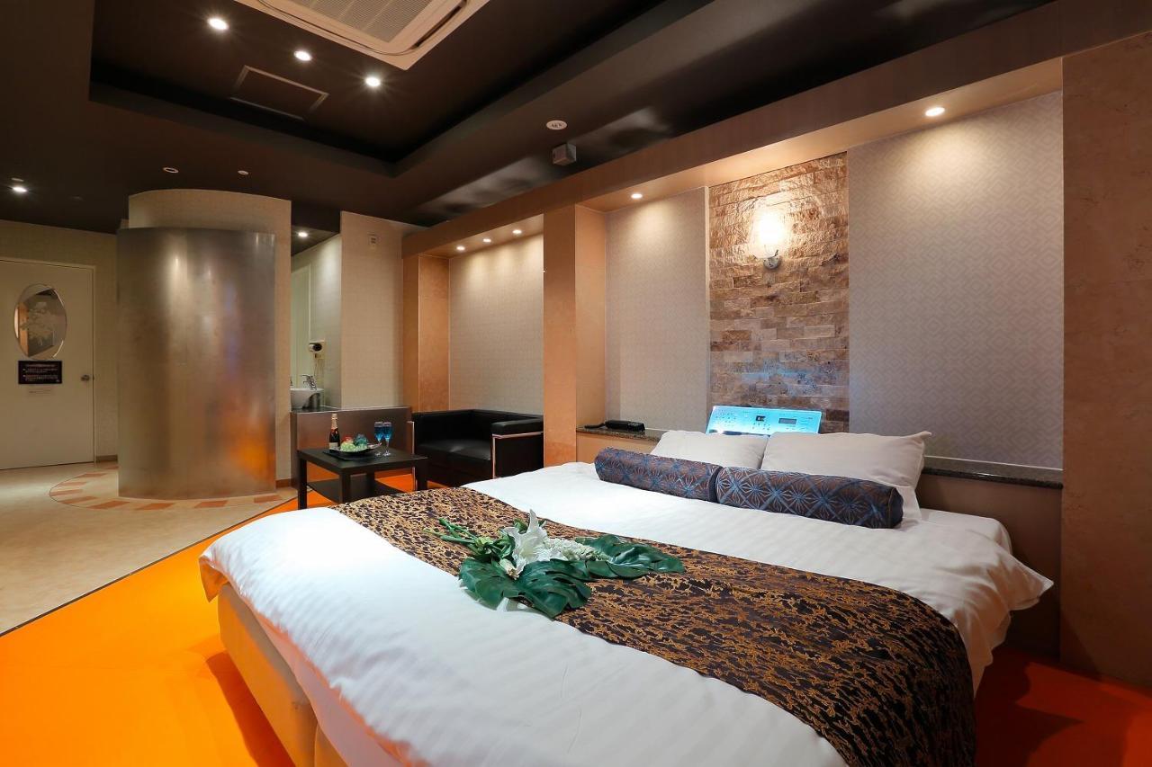 Hotel Axis -アクシス- (Adults Only) أوساكا المظهر الخارجي الصورة