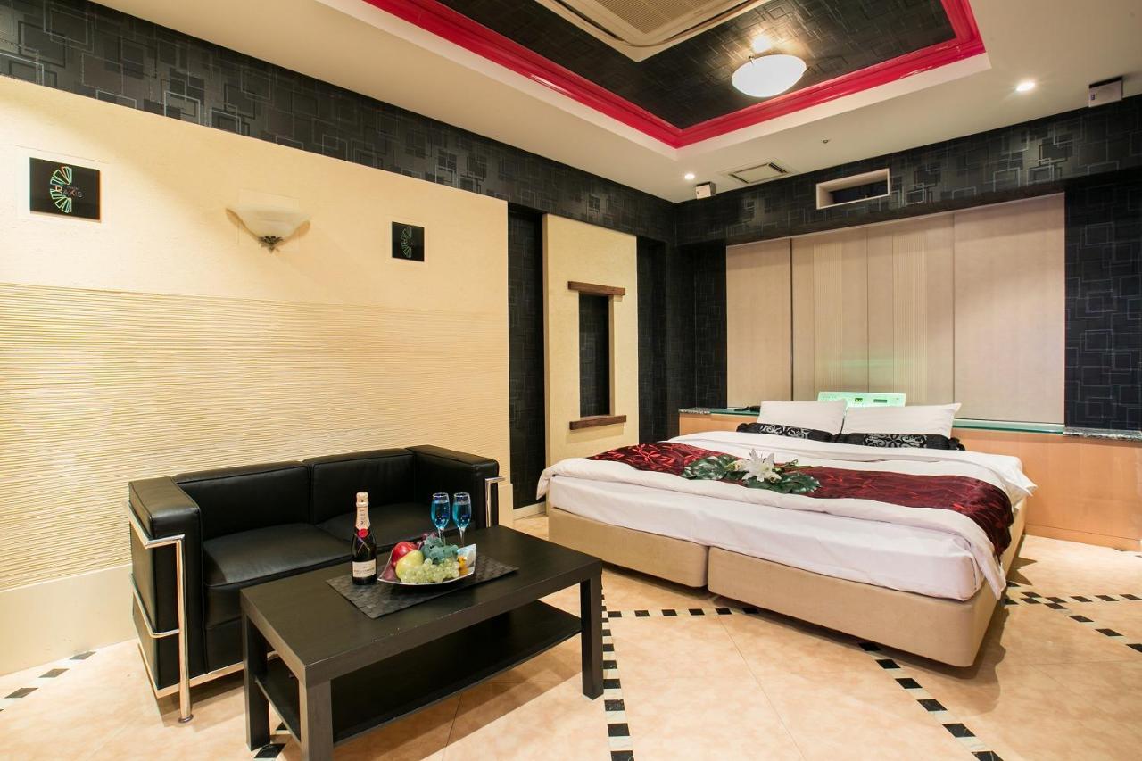 Hotel Axis -アクシス- (Adults Only) أوساكا المظهر الخارجي الصورة