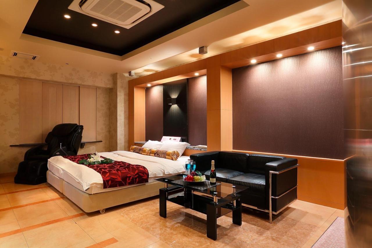 Hotel Axis -アクシス- (Adults Only) أوساكا المظهر الخارجي الصورة